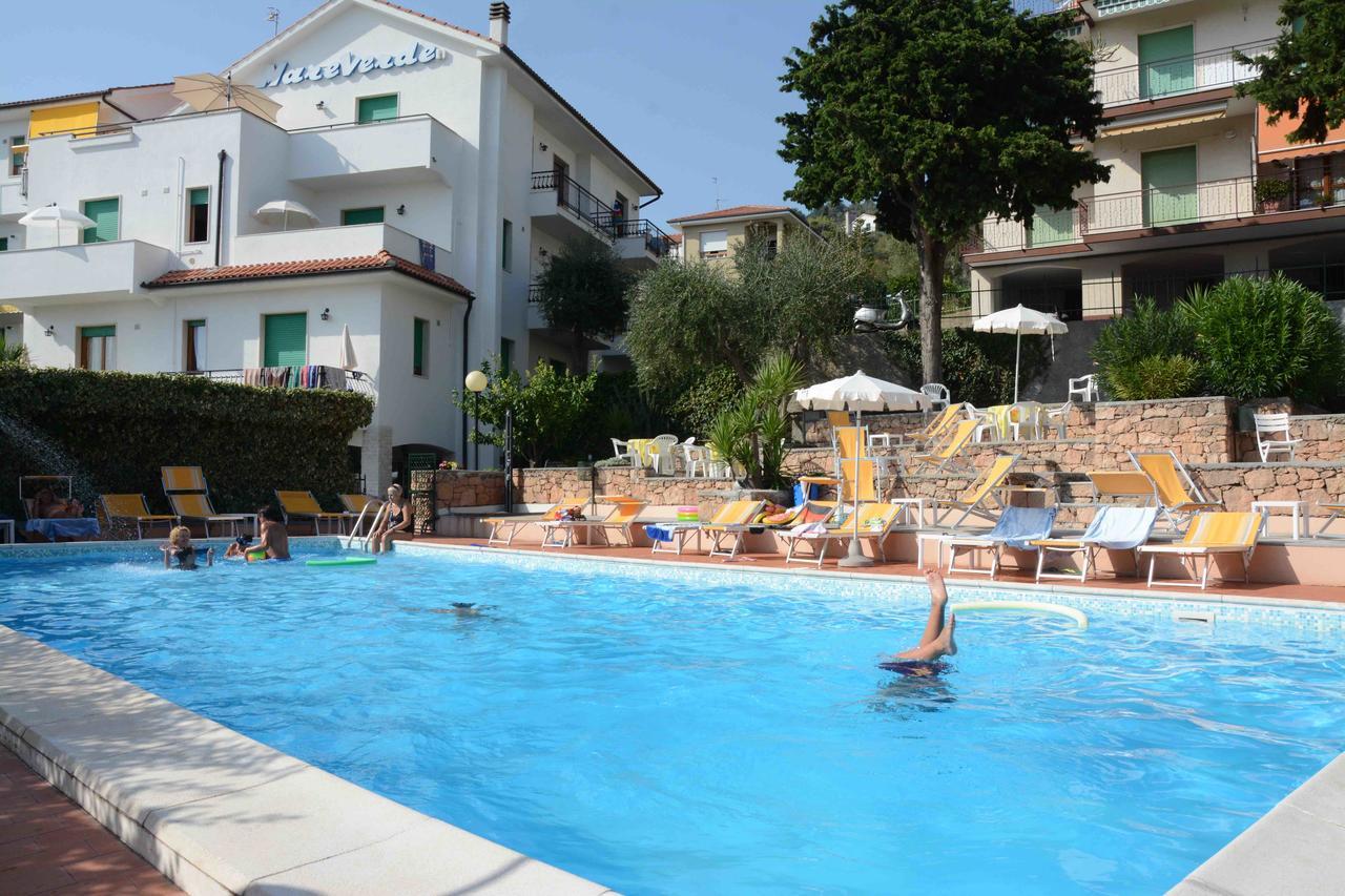 Residence Mare Verde Pietra Ligure Dış mekan fotoğraf
